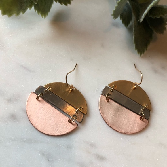 The Hudson - Triple Layered Earrings - Picture 3 of 6